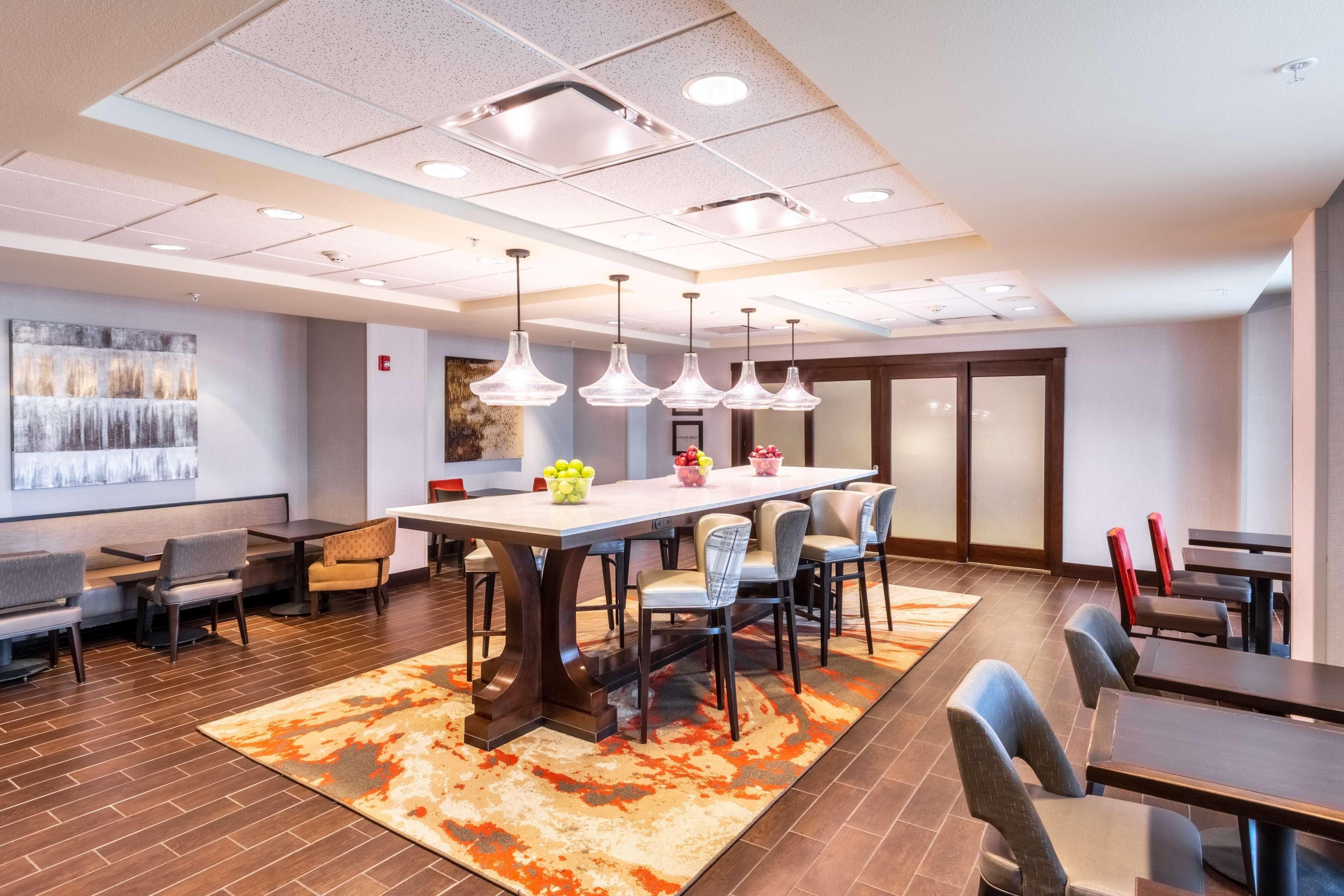 Hampton Inn רולינס מראה חיצוני תמונה