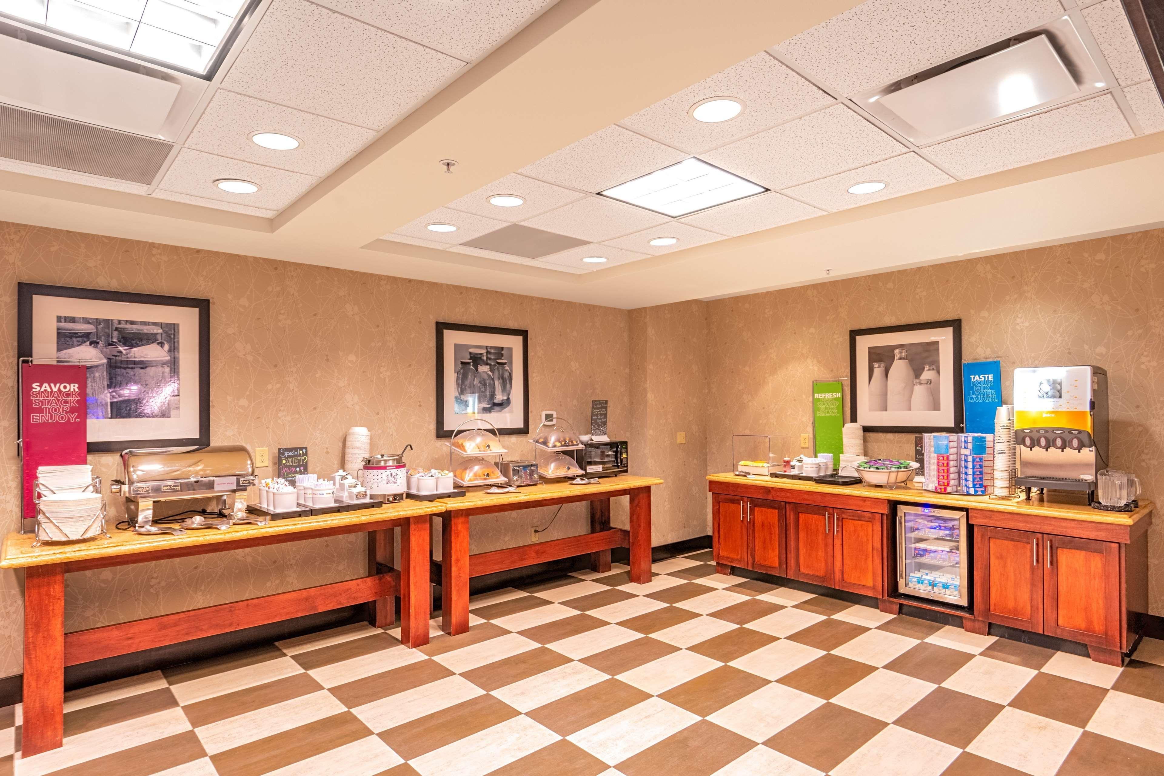 Hampton Inn רולינס מראה חיצוני תמונה